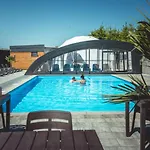 Rresort Homes - Swimming Pool & Sauna *